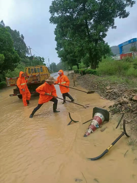 70b9d4625a1a39623a6c791a1a00966.jpg 图片