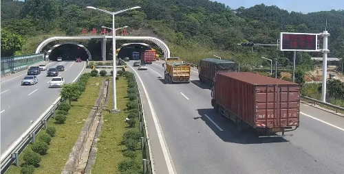交警提供的龙舟山隧道交通图,作为首图.jpg 图片