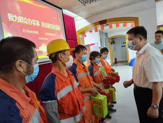 220902文明城市创建永远在路上丨市自然资源局党组书记杨海泉督导文明城市创建工作时强调:践行生态文明 坚持以人为本 (3).png